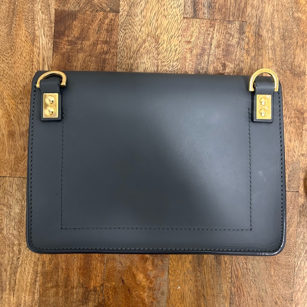 NEW Sophie Hulme Leather Crossbody Bag with Gold Accents - Picture 6 of 6